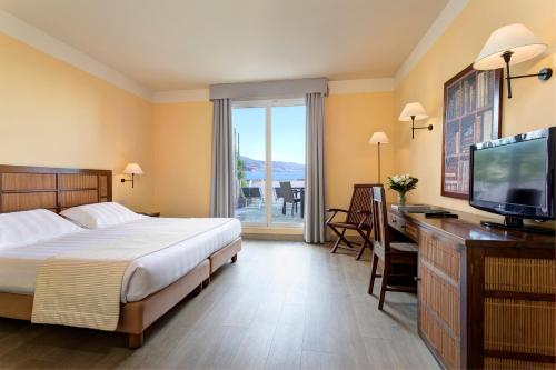 1 queen bed