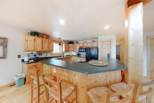 Sunset Chalet - main image