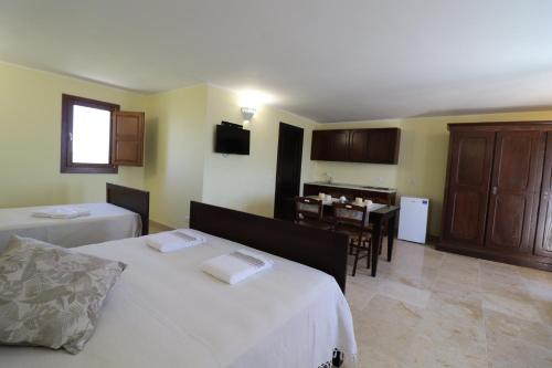 Room in BB - Triple Deluxe Attic of Citrus