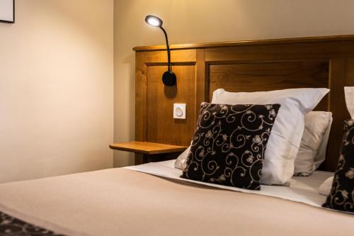 Double Room image 7