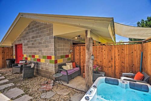 Quaint Garden City Studio w/ Hot Tub: Pets Welcome in Garden City (TX)