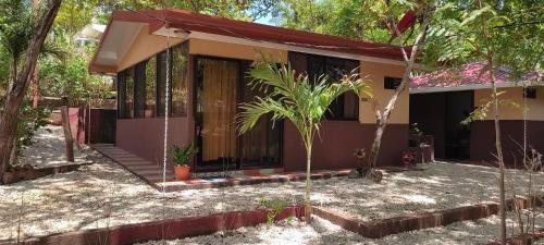 Udvendig, Villa De Los Monos, casitas equipadas en Guanacaste in Playa Grande
