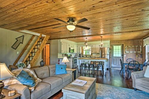 . Lakefront Waterloo Cabin with Dock, Kayaks and Grill!
