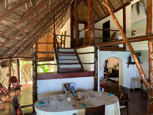 餐廳, Chauve Souris Relais in 馬埃島