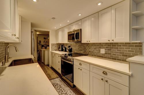 1201 Shipmaster 3 BR Golf Condo Shipyard - image 4