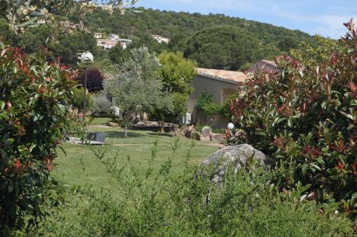 Les Jardins De Santa Giulia - Charmante chambre d'hôte chambre d'hôte Pietra Longa Salvini