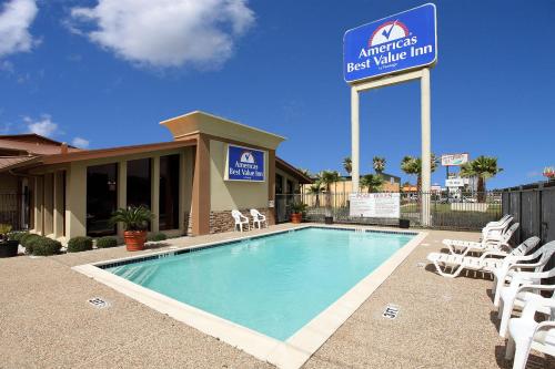 Americas Best Value Inn Angleton