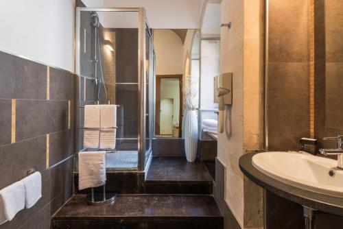 Hotel Vittorio Veneto - image 10