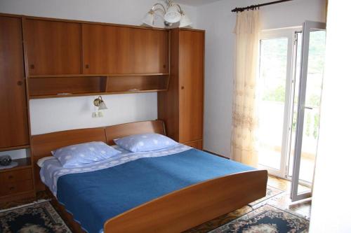 Apartment in Palit with Terrace, Air conditioning, Wi-Fi, Washing machine (4613-2)