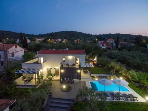 Holiday Home in Ždrelac with Seaview, Terrace, Air condition, WIFI (4652-1)