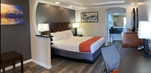 Photo - Americas Best Value Inn Angleton