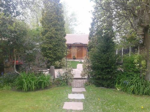 Manor Garden Lodge