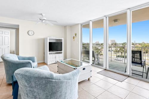 Dune Pointe 403
