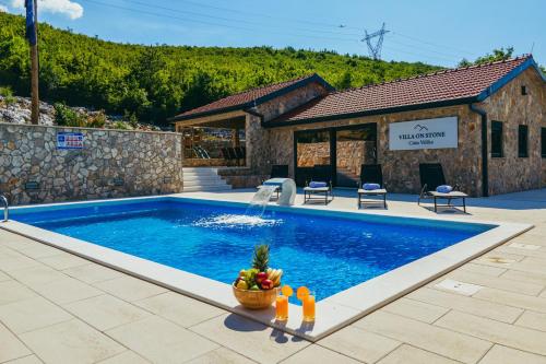 Villa on Stone - Accommodation - Velika Cista