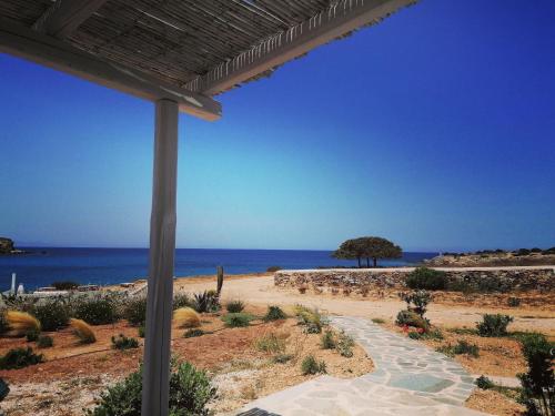 Sunset Studios & Rooms in Antiparosa