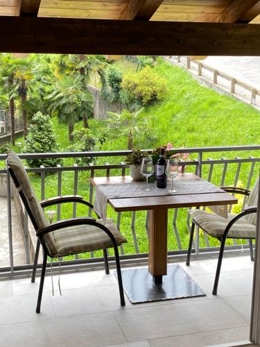 陽台/露台, Apartment Gisa with Private Pool in 科拉扎