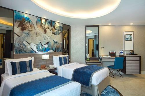 room detail thumbnail 1