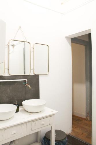 Alface Hall Hostel & Bar – Lisbon, NY