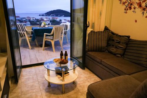 Apartment in Kali with sea view, balcony, air conditioning, Wi-Fi (4566-2), Kali (Foto 6)