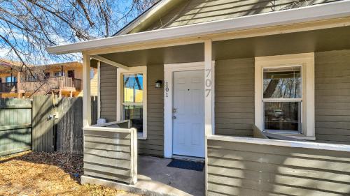 Létesítmények, Escape to Serenity in Knob Hill