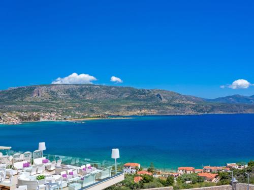 Krogs/atpūtas telpa, Princess Kyniska Suites in Karavostasi (Xili)
