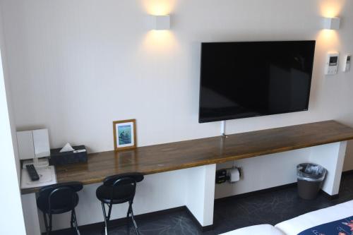 Twin Room - Disability Access image 9