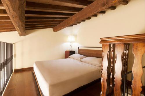 Sovana Hotel & Resort - image 8