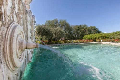 Sovana Hotel & Resort