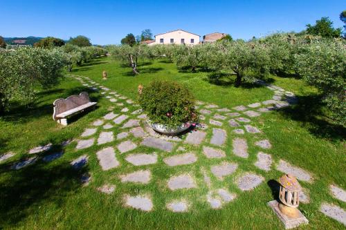 303605422 Sovana Hotel & Resort