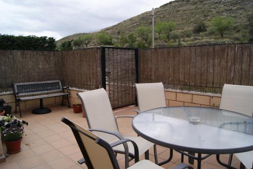 Dārzs, Hostal Peñacárdena (Hostal Penacardena) in Igea