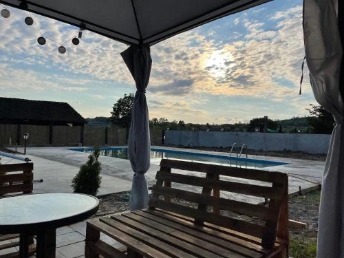 Holiday Home Rodjak sa sela Holiday Home Rodjak sa sela