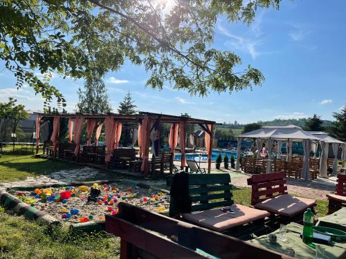 Holiday Home Rodjak sa sela Holiday Home Rodjak sa sela