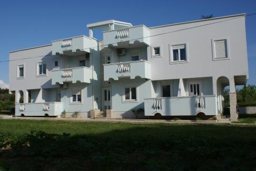 Bejárat, Apartments Toka in Petrcane Városközpont