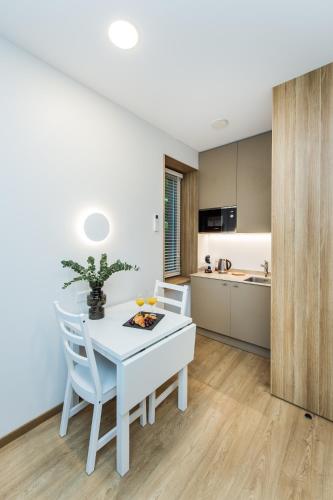 River city apartments No 1 by URBAN RENT
