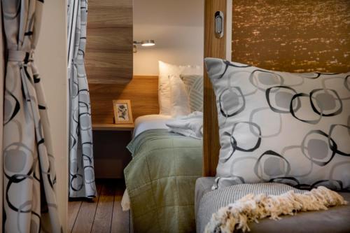 Porton Mobile Home