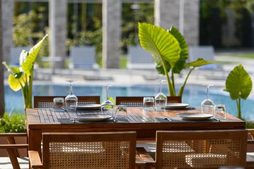 303642466 Miamar Luxury Hotel & Spa