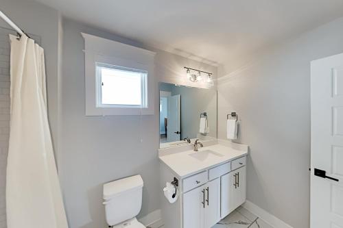 Exceptional Vacation Home in Nashville townhouse - image 12