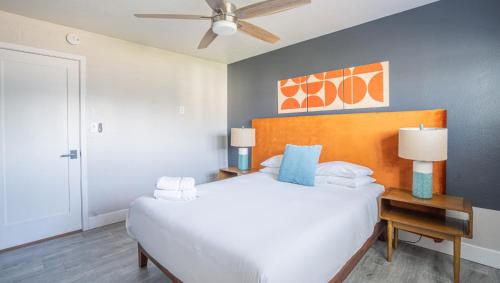 WanderJaunt - Chateau - 4BR Home - South Scottsdale - image 9