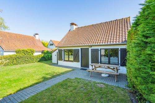 Cottage 213 in Sunparks Oostduinkerke with free parking and garden, Coxyde