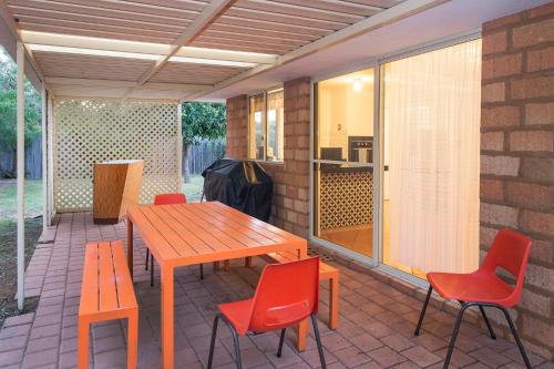 Retro Retreat -pet friendly