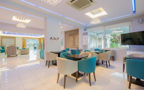 المنظر الخارجي, Dennys Inn Hotel in Kalamaki