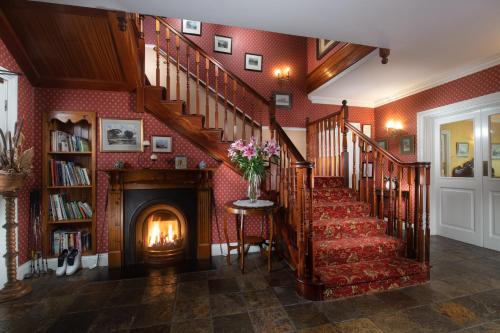 Killarney Lodge - image 2