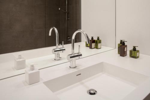AMANO HOME Apartments - image 5