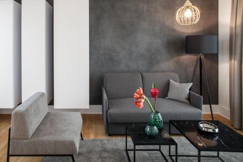 AMANO HOME Apartments - image 8