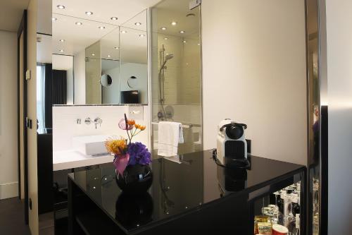 Hotel AMANO Grand Central - image 7