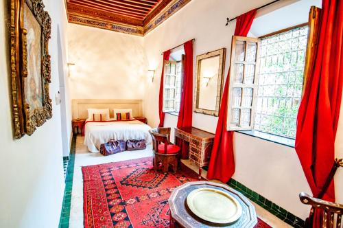 room detail thumbnail 1