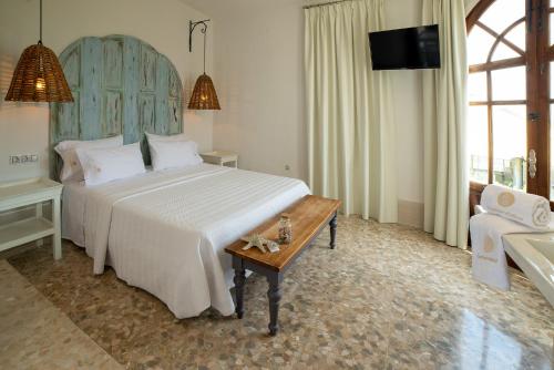 Standard Queen Room