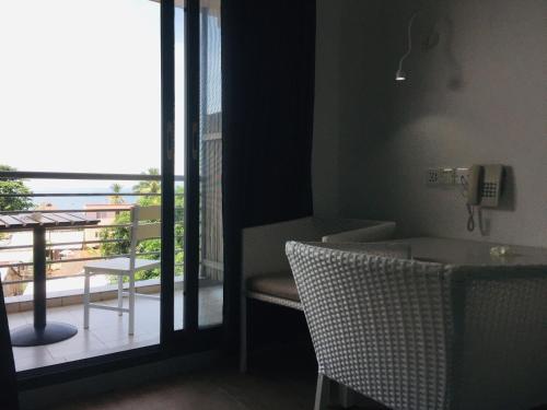 Балкон, Hôtel Ambatoloaka (Hotel Ambatoloaka) in Nosy Be