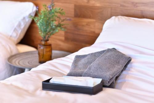 STAY KARATEL – Yomitan, CA