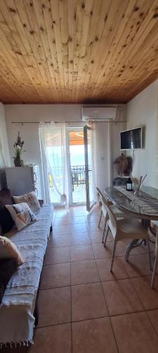 Apartments Rogoznička Oaza, Rogoznica (photo 3)